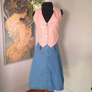 NWT women’s Baby Pink Genuine Leather Front Snap Leather Vest XS